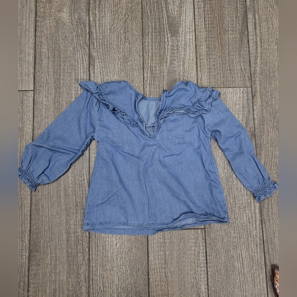 Denim shirt/floral pant set - Picture 3 of 7